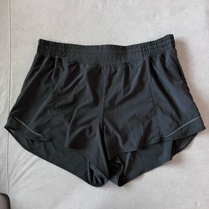 Lululemon black high rise 4 inch hotty hot shorts